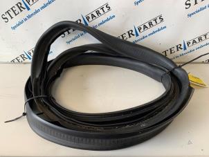 Used Boot lid seal Mercedes S (W221) 3.0 S-320 CDI 24V 4-Matic Price € 24,95 Margin scheme offered by Sterparts Mercedes specialist