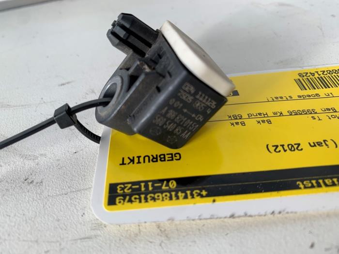 Airbag sensor Mercedes B 1.6 B180 BlueEFFICIENCY Turbo 16V A1668210151