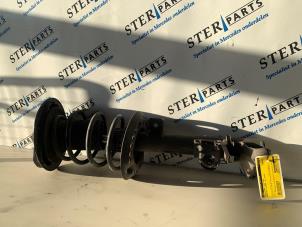 Used Fronts shock absorber, left Mercedes E Estate (S212) E-220 CDI 16V BlueEfficiency Price € 74,50 Margin scheme offered by Sterparts Mercedes specialist