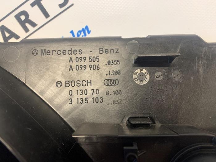 Aleta de refrigeración de un Mercedes-Benz C (W205) C-200d 2.2 16V 2016
