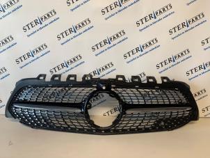 Used Grille Mercedes A (177.0) 1.3 A-200 Turbo 16V 4Matic Price € 97,50 Margin scheme offered by Sterparts Mercedes specialist