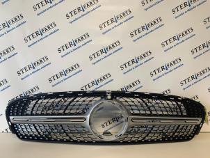 Used Grille Mercedes GLC (X253) 2.0 250 16V 4-Matic Price € 195,00 Margin scheme offered by Sterparts Mercedes specialist