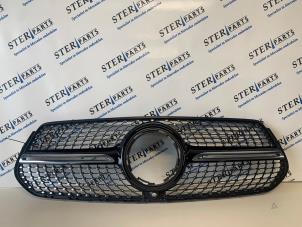 Used Grille Mercedes GLE (V167) 350 e 2.0 16V 4-Matic Price € 174,50 Margin scheme offered by Sterparts Mercedes specialist