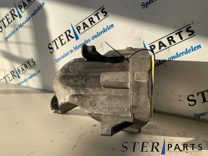 Gebrauchte Motorlager Mercedes E Estate (S212) E-220 CDI 16V BlueEfficiency Preis € 24,95 Margenregelung angeboten von Sterparts Mercedes specialist