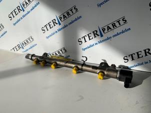 Used Fuel injector nozzle Mercedes C Estate (S204) 2.2 C-200 CDI 16V . Price € 125,00 Margin scheme offered by Sterparts Mercedes specialist