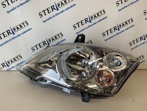 New Headlight, left Mercedes Vito (639.7) 2.2 115 CDI 16V Euro 5 Price € 193,54 Inclusive VAT offered by Sterparts Mercedes specialist