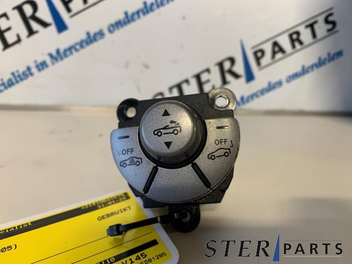 Używane Sterowanie dachu cabrio Mercedes SLK (R171) 3.5 350 V6 24V Cena € 29,95 Procedura marży oferowane przez Sterparts Mercedes specialist