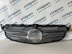 Used Grille Mercedes C (W205) C-200 2.0 CGI 16V Price € 114,35 Inclusive VAT offered by Sterparts Mercedes specialist
