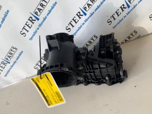 Used Intake manifold Mercedes E Estate (S212) E-200 CDI 16V BlueEfficiency,BlueTEC Price € 75,00 Margin scheme offered by Sterparts Mercedes specialist