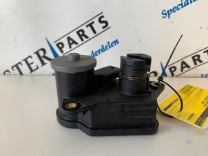 Used Intake manifold actuator Mercedes A (W169) 2.0 A-160 CDI 16V 5-Drs. Price € 75,00 Margin scheme offered by Sterparts Mercedes specialist