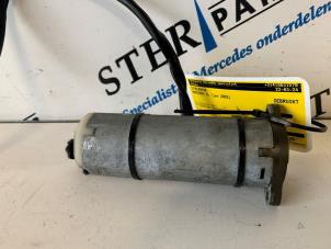 Gebrauchte Sitzmotor Mercedes SL (R230) 5.0 SL-500 V8 24V Preis € 49,50 Margenregelung angeboten von Sterparts Mercedes specialist