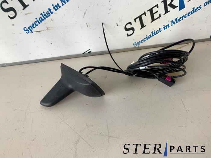Używane Antena Mercedes C (W204) 2.2 C-180 CDI 16V BlueEFFICIENCY Cena € 34,95 Procedura marży oferowane przez Sterparts Mercedes specialist