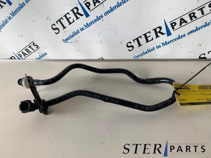 Usagé Conduit (divers) Mercedes C (W204) 2.2 C-180 CDI 16V BlueEFFICIENCY Prix € 9,95 Règlement à la marge proposé par Sterparts Mercedes specialist