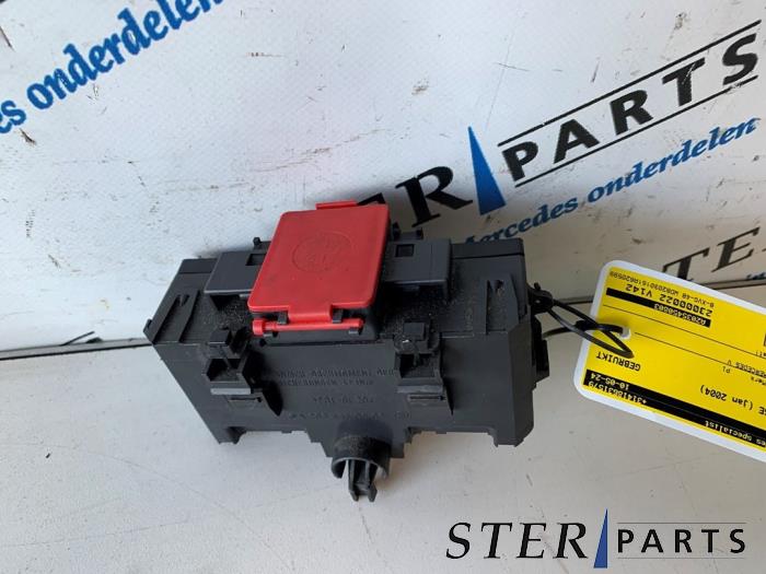 Begagnade Säkringsbox Mercedes C (W203) 2.7 C-270 CDI 20V Pris € 9,95 Marginaltabell erbjuds av Sterparts Mercedes specialist