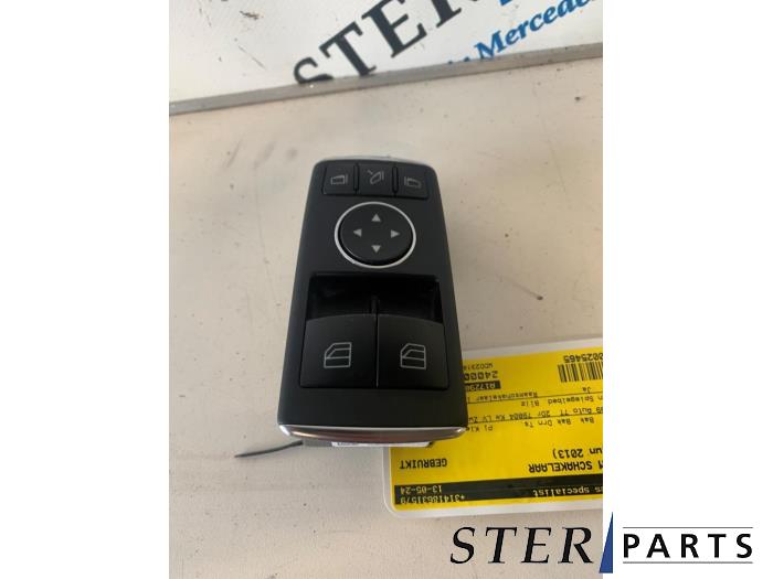 Usados Interruptor de ventanilla eléctrica Mercedes SL (R231) 350 CGI 3.5 V6 24V Precio € 54,95 Norma de margen ofrecido por Sterparts Mercedes specialist
