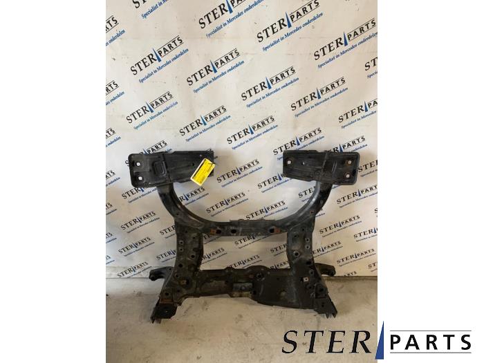 Usados Subchasis Mercedes B (W246/W242) 1.8 B-180 CDI BlueEFFICIENCY 16V Precio € 59,50 Norma de margen ofrecido por Sterparts Mercedes specialist