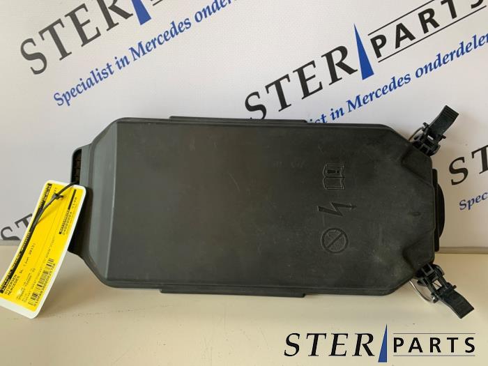 Usagé Divers Mercedes SL (R231) 350 CGI 3.5 V6 24V Prix € 14,95 Règlement à la marge proposé par Sterparts Mercedes specialist