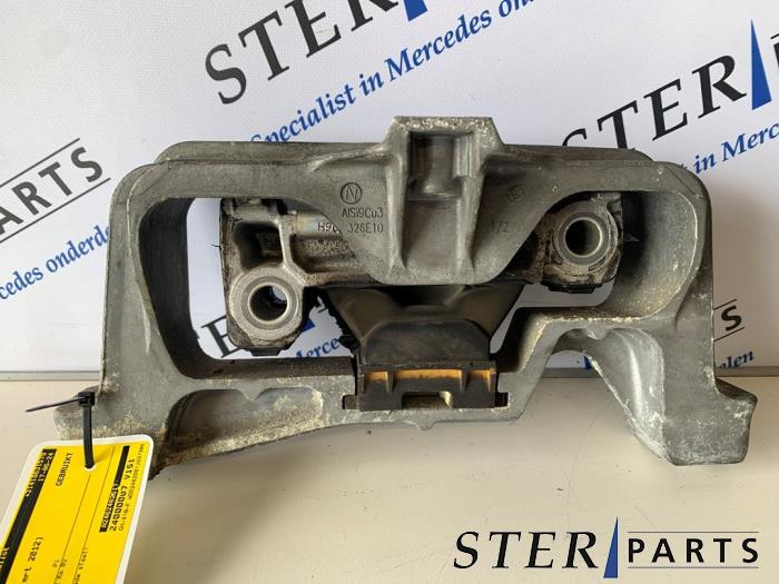 Used Engine mount Mercedes B (W246/W242) 1.8 B-180 CDI BlueEFFICIENCY 16V Price € 19,50 Margin scheme offered by Sterparts Mercedes specialist