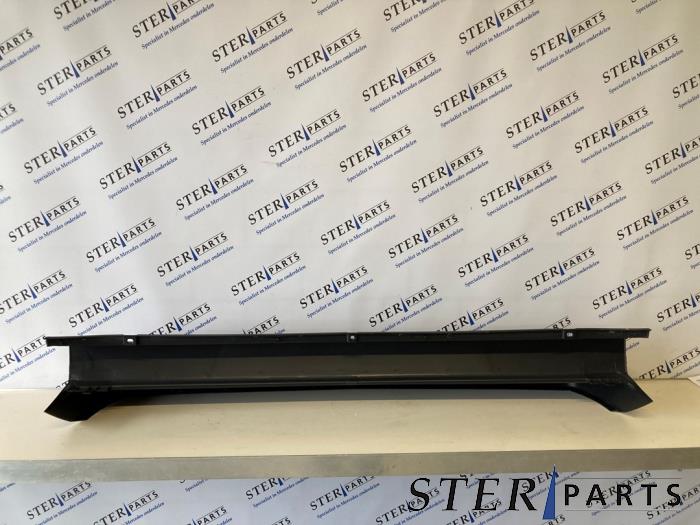 Rear footboard Mercedes Sprinter 3,5t 309 CDI 16V - A90688052009B51