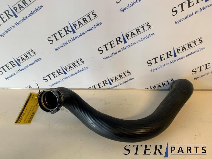 Gebrauchte Intercooler Schlauch Mercedes C Estate (S204) 1.8 C-200 CGI 16V Preis € 24,95 Margenregelung angeboten von Sterparts Mercedes specialist