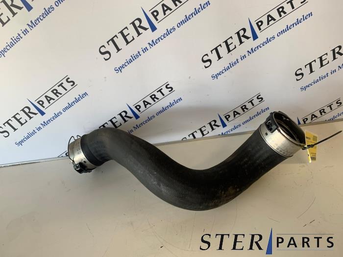 Gebrauchte Intercooler Schlauch Mercedes C Estate (S204) 1.8 C-200 CGI 16V Preis € 24,95 Margenregelung angeboten von Sterparts Mercedes specialist
