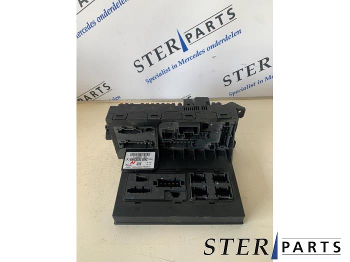 Usagé Module confort Mercedes E (W211) 2.2 E-200 CDI 16V Prix € 100,00 Règlement à la marge proposé par Sterparts Mercedes specialist