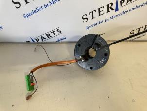 Usagé Rouleau airbag Mercedes Vito (639.7) 2.2 111 CDI 16V Prix € 30,19 Prix TTC proposé par Sterparts Mercedes specialist
