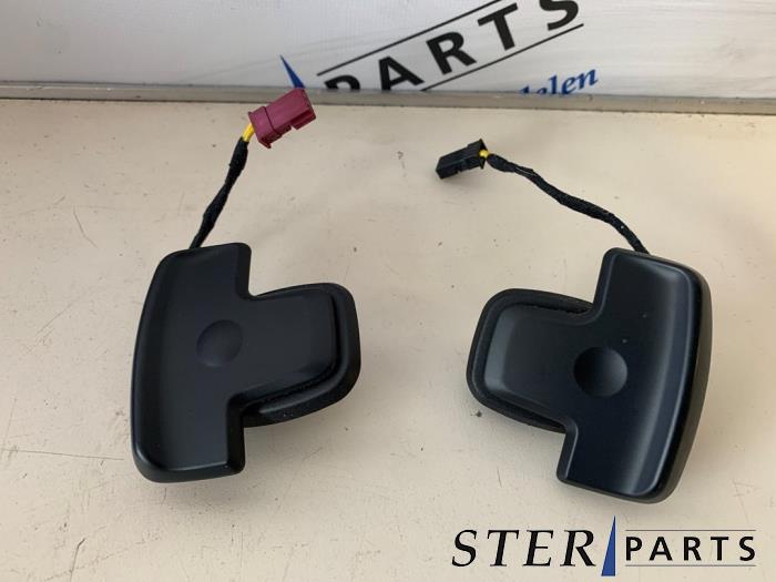 Usagé Kit manettes de commande Mercedes B (W246/W242) 1.8 B-180 CDI BlueEFFICIENCY 16V Prix € 74,50 Règlement à la marge proposé par Sterparts Mercedes specialist