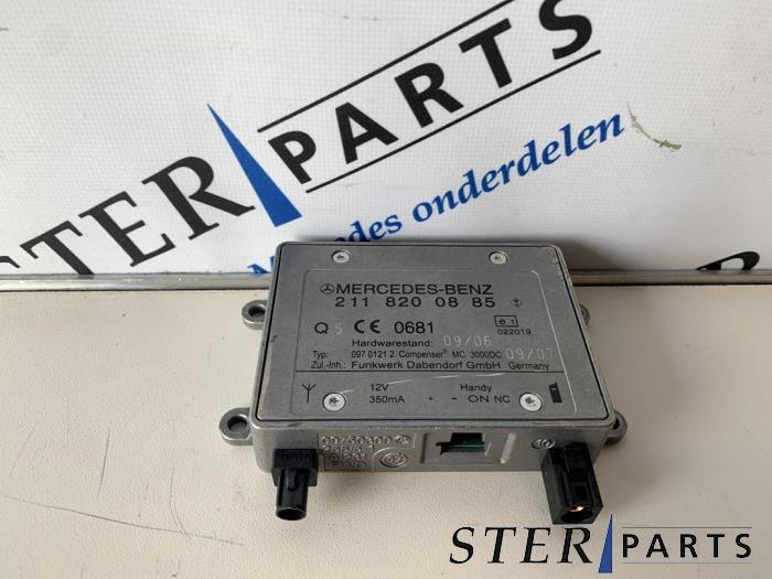 Begagnade Telefonmodul Mercedes S (W221) 4.0 S-420 CDI V8 32V Pris € 19,50 Marginaltabell erbjuds av Sterparts Mercedes specialist