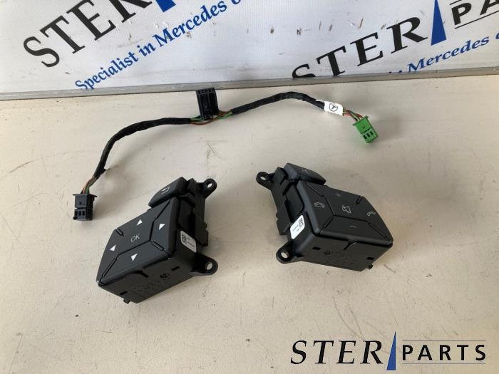 Begagnade Rattspak Mercedes E (W212) E-200 CDI 16V BlueEfficiency,BlueTEC Pris € 49,50 Marginaltabell erbjuds av Sterparts Mercedes specialist