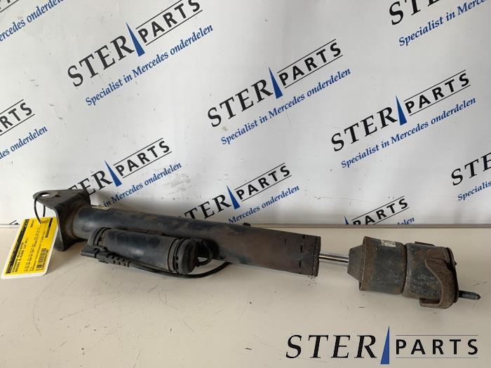 Rear shock absorber, right Mercedes ML II 3.0 ML-300 CDI 4-Matic V6 24V ...