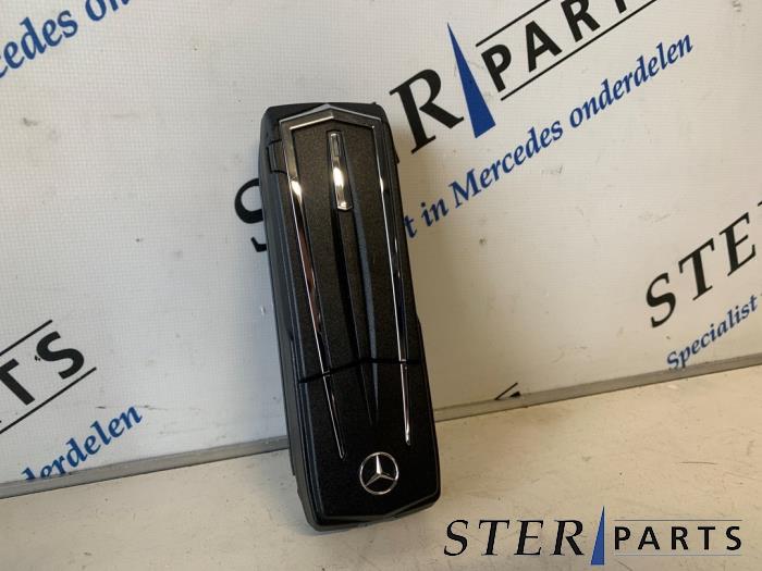 Begagnade Bluetooth-modul Mercedes C (W205) C-200 2.0 CGI 16V Pris € 99,95 Marginaltabell erbjuds av Sterparts Mercedes specialist