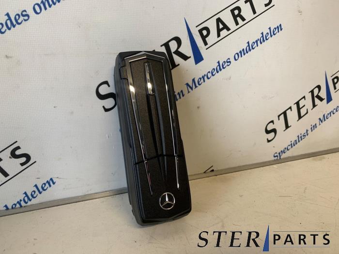 Begagnade Bluetooth-modul Mercedes C (W205) C-200 2.0 CGI 16V Pris € 99,95 Marginaltabell erbjuds av Sterparts Mercedes specialist