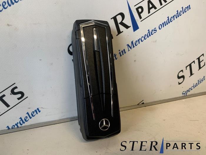 Begagnade Bluetooth-modul Mercedes C (W205) C-200 2.0 CGI 16V Pris € 99,95 Marginaltabell erbjuds av Sterparts Mercedes specialist