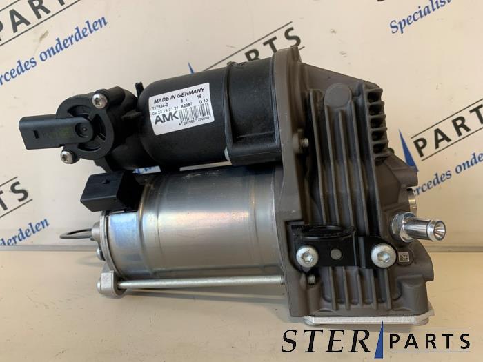 Nya Luftpump (fjädring) Mercedes R (W251) 3.0 320 CDI 24V 4-Matic Pris € 422,90 Inklusive moms erbjuds av Sterparts Mercedes specialist