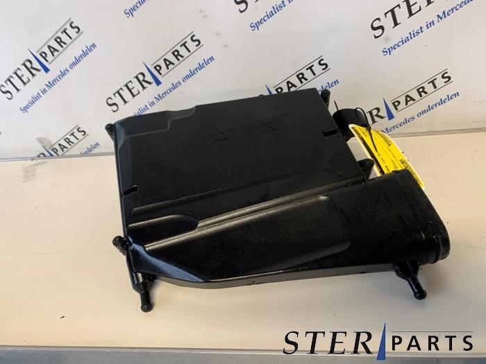 Gebrauchte Luftfiltergehäuse Mercedes CLS (C219) 320 CDI 24V Preis € 24,95 Margenregelung angeboten von Sterparts Mercedes specialist