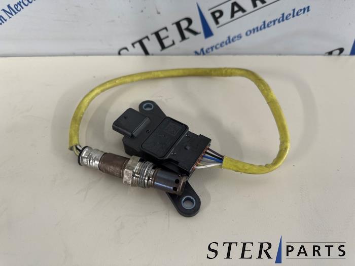 Begagnade NOx-sensor Mercedes Sprinter 3,5t (907.6/910.6) 314 CDI 2.0 D RWD Pris € 195,00 Marginaltabell erbjuds av Sterparts Mercedes specialist