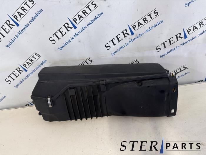 Begagnade Luftfilterhus Mercedes E Combi (S211) 3.2 E-320 CDI 24V Pris € 39,50 Marginaltabell erbjuds av Sterparts Mercedes specialist