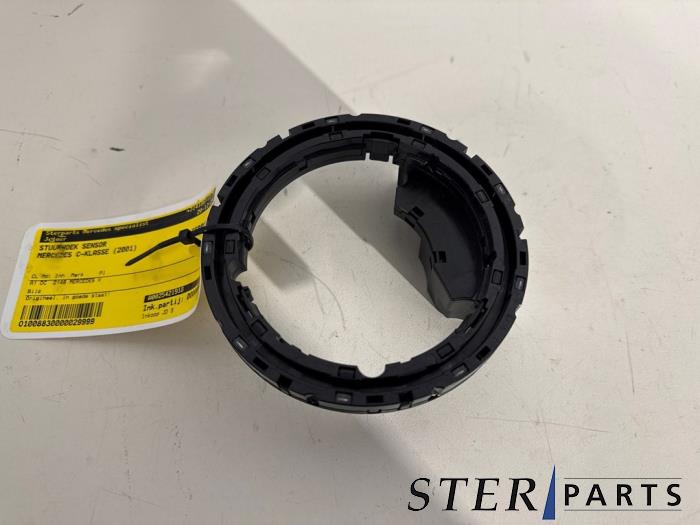 Begagnade Styrvinkelsensor Mercedes C (W203) 2.2 C-200 CDI 16V Pris € 44,95 Marginaltabell erbjuds av Sterparts Mercedes specialist