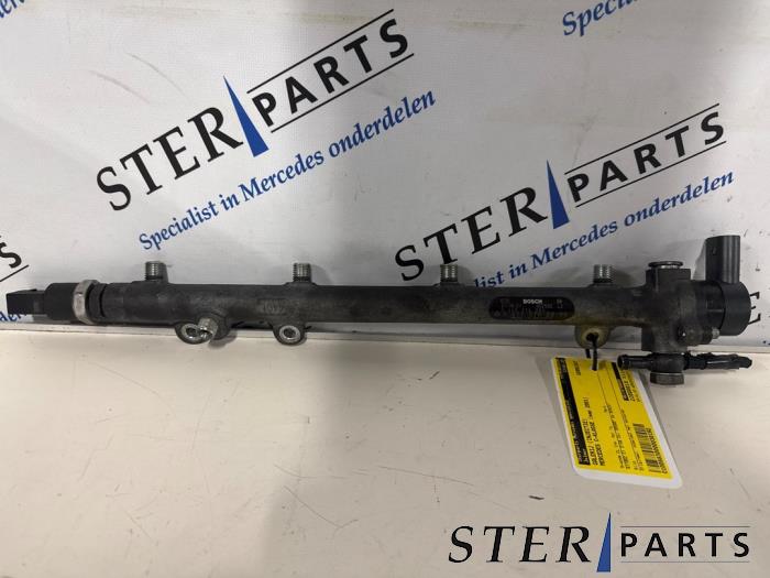 Usagé Système d'injection Mercedes C Combi (S203) 2.2 C-200 CDI 16V Prix € 44,95 Règlement à la marge proposé par Sterparts Mercedes specialist
