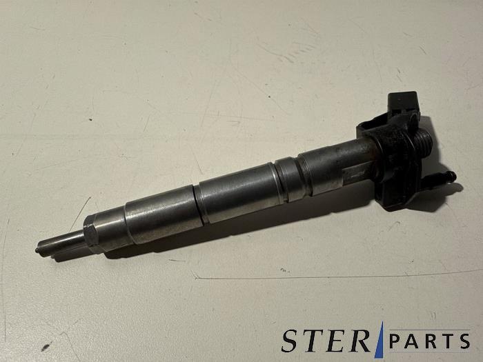 Usagé Injecteurs Mercedes ML II (164/4JG) 3.0 ML-280 CDI 4-Matic V6 24V Prix € 95,00 Règlement à la marge proposé par Sterparts Mercedes specialist