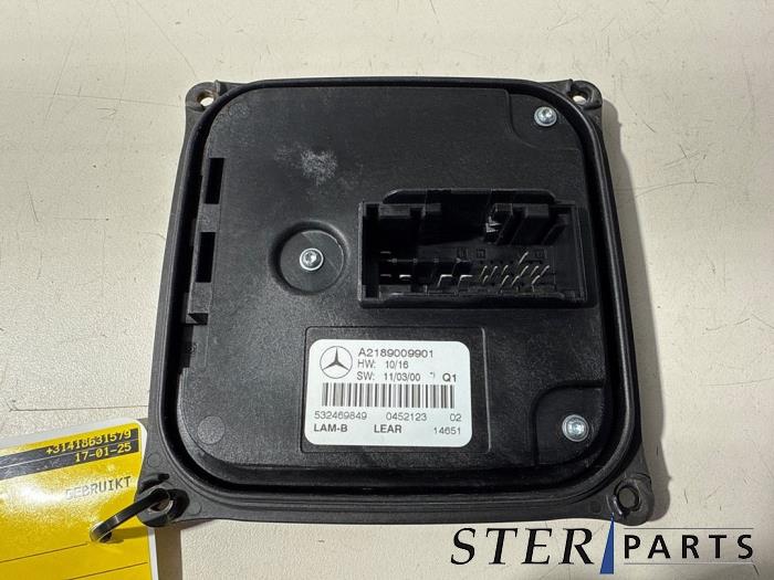 Używane Modułowy reflektor LED Mercedes B (W246/W242) B-250 e Cena € 69,50 Procedura marży oferowane przez Sterparts Mercedes specialist