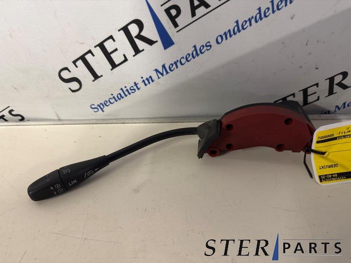 Usagé Régulateur de vitesse Mercedes S (W220) 3.2 S-320 CDI 24V Prix € 24,95 Règlement à la marge proposé par Sterparts Mercedes specialist