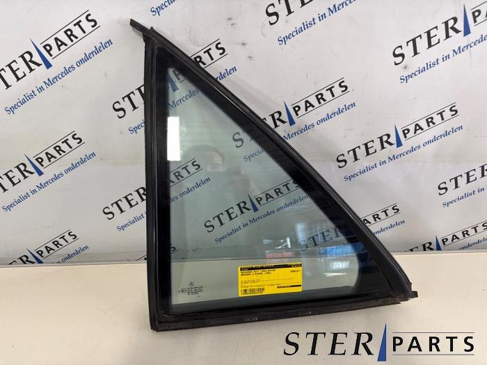 Usados Ventanilla triangular izquierda detrás Mercedes S (W140) 3.2 300 SE,SEL 24V (S320) Precio € 49,50 Norma de margen ofrecido por Sterparts Mercedes specialist