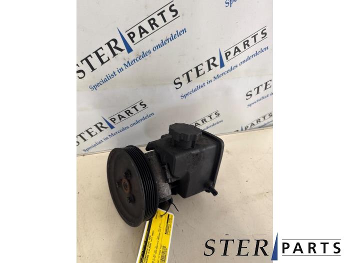 Usagé Pompe de direction Mercedes E Combi (S211) 3.2 E-320 CDI 24V Prix € 49,50 Règlement à la marge proposé par Sterparts Mercedes specialist