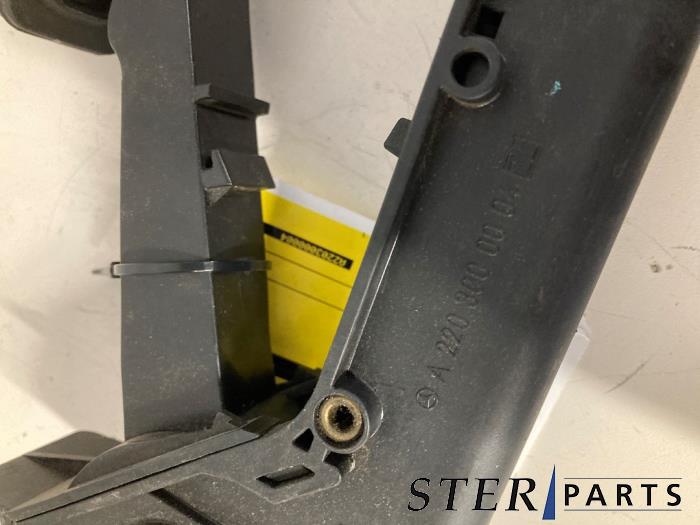 Accelerator pedal Mercedes S 3.2 S-320 18V - A2203000004