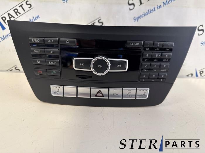 Używane System nawigacji Mercedes C (W204) 1.6 C-180 16V BlueEfficiency Cena € 199,50 Procedura marży oferowane przez Sterparts Mercedes specialist