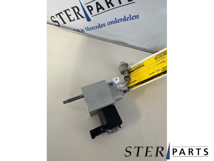 Gebrauchte Ausgleichventil Airco Mercedes C (W205) C-350 e 2.0 16V Preis € 34,95 Margenregelung angeboten von Sterparts Mercedes specialist