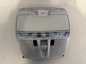 Używane Oswietlenie wewnetrzne przód Mercedes C (W205) C-200 2.0 CGI 16V Cena € 39,50 Procedura marży oferowane przez Sterparts Mercedes specialist