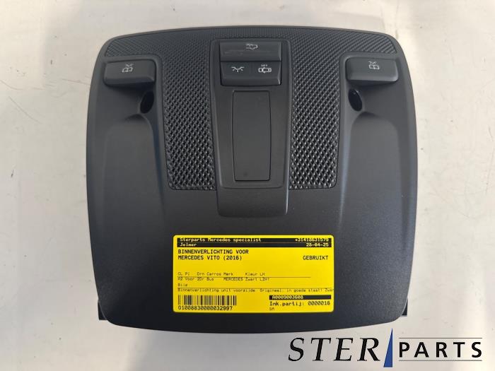 Begagnade Innerbelysning, fram Mercedes Vito (447.6) 1.6 109 CDI 16V Pris € 34,95 Marginaltabell erbjuds av Sterparts Mercedes specialist